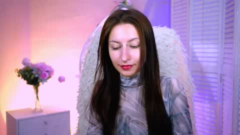Snapshot of alice_lice chatting on October 8, 8:18 am alice_lice online show from October 8, 8:18 am