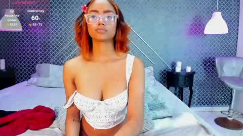 alice_simmons online show from April 13, 7:47 pm