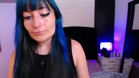 Snapshot of alice_sweetmomma chatting on February 3, 6:49 pm Alice online show from February 3, 6:49 pm