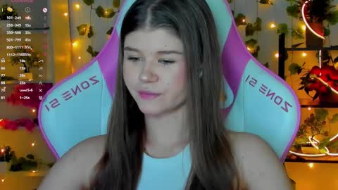 Alice online show from November 24, 2:19 pm