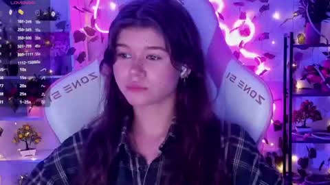 Alice online show from July 12, 9:04 pm