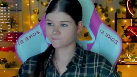 Alice online show from December 5, 3:13 pm