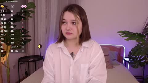 Snapshot of alice_walters chatting on February 24, 6:58 pm Alice online show from February 24, 6:58 pm