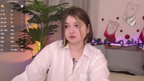 Snapshot of alice_walters chatting on January 13, 3:26 pm Alice online show from January 13, 3:26 pm