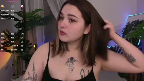 Snapshot of alice_walters chatting on September 16, 3:20 pm Alice online show from September 16, 3:20 pm