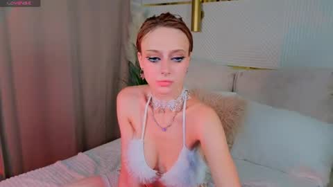 Your sweet Alice INST alicebellies online show from July 31, 6:25 am