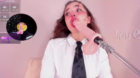 Alice online show from October 17, 5:05 pm