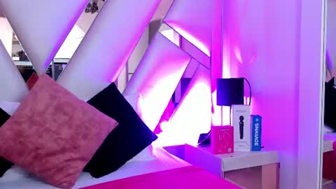 AliceCruz online show from July 16, 2:32 pm
