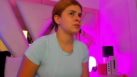 AliceCruz online show from July 6, 11:59 am