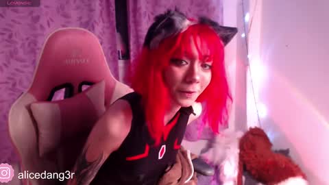 Snapshot of alicedang3r chatting on January 18, 5:52 am Alice online show from January 18, 5:52 am