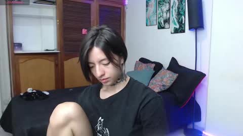 alicee_logan_ online show from September 26, 3:26 am