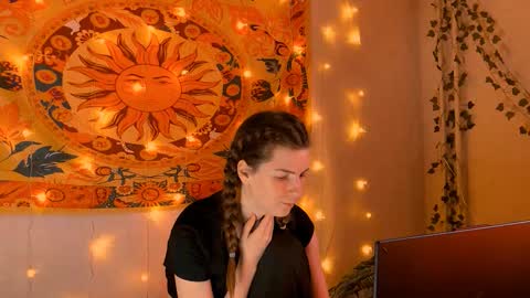 Alice online show from February 5, 5:10 am