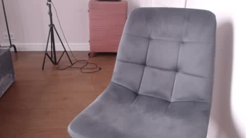 Alice online show from April 6, 9:43 am