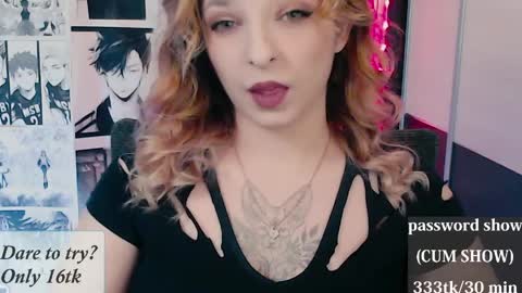 aliceriddle1 online show from March 29, 5:56 pm