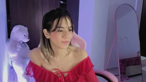 alice online show from March 28, 1:05 am