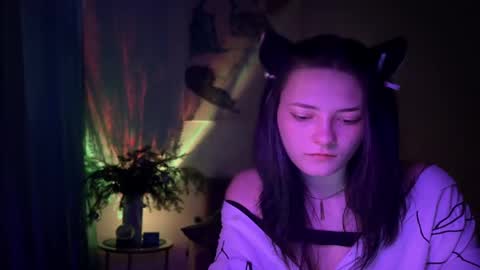 Alicewhispers online show from December 27, 9:54 pm