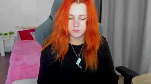 Snapshot of alicewinchesterr chatting on October 14, 4:53 pm Alice online show from October 14, 4:53 pm
