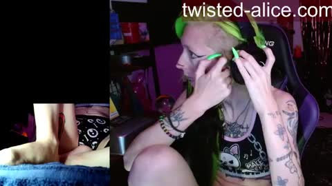 Alice online show from May 6, 3:10 am