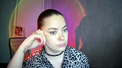 AlicexFresh online show from June 23, 8:45 am