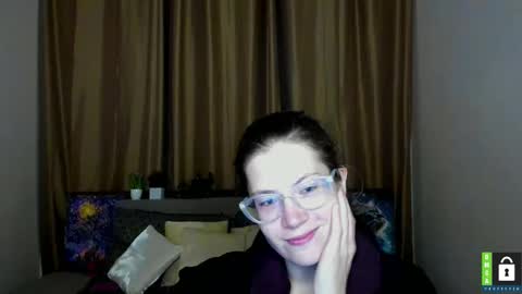 Snapshot of alicia_folow chatting on October 19, 11:34 am Alicia online show from October 19, 11:34 am