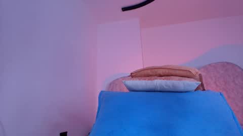 Alicia Kyse  online show from June 8, 3:07 am