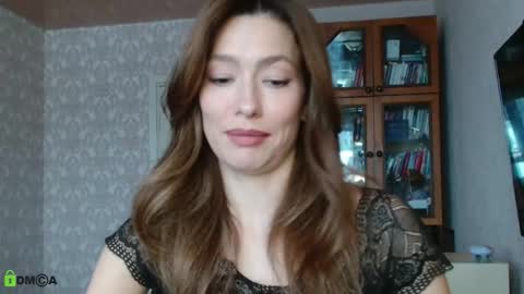 Alicia online show from November 22, 9:45 am