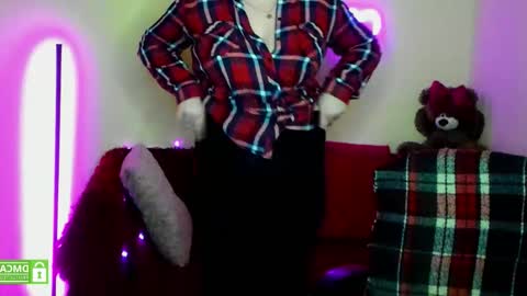 Alicia online show from February 7, 12:31 pm