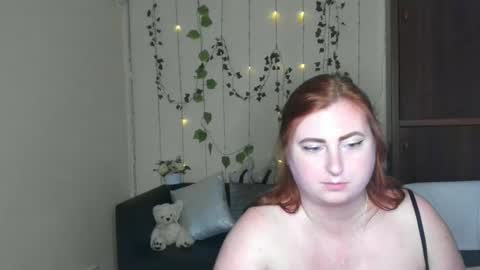 Alicia online show from June 3, 2:33 pm