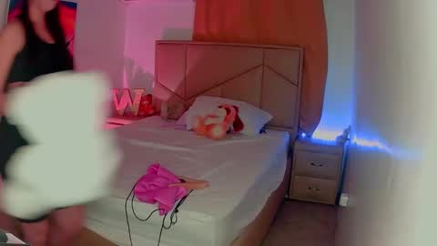 aliciabiden online show from February 1, 4:14 am