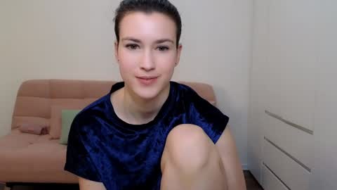 Snapshot of alicianoveli chatting on December 28, 6:39 am alicianoveli online show from December 28, 6:39 am