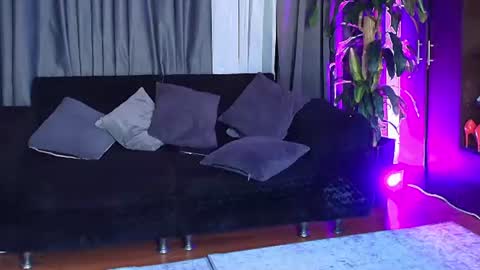 aliciawonderxx online show from June 16, 10:33 pm