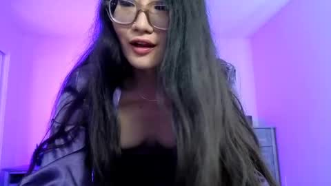 Alicia Hebi online show from September 18, 11:03 pm