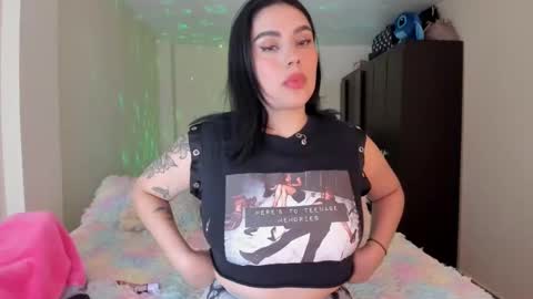 aliice_69 online show from February 23, 3:39 am