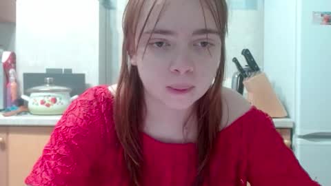 Snapshot of aliiice_stone chatting on October 29, 2:49 am Alice online show from October 29, 2:49 am