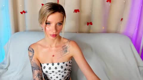 Alina online show from June 28, 1:23 am