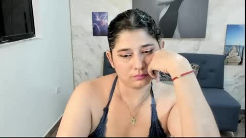 alinabozz1 online show from June 7, 11:55 pm