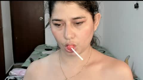 alinabozz1 online show from July 11, 5:29 am