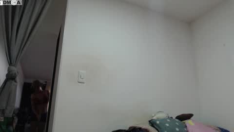  Ali  online show from March 12, 9:50 pm