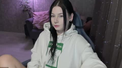 Aline Greeeen online show from October 17, 11:13 am