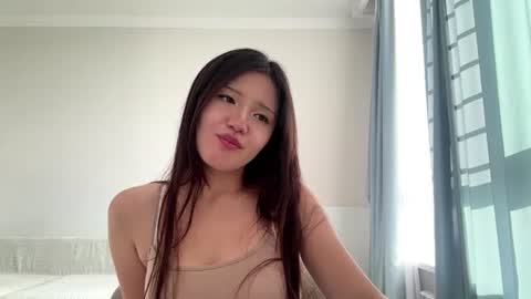 Layla online show from July 28, 12:48 pm