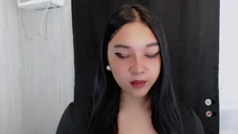 Shanti xhey online show from December 3, 6:32 pm