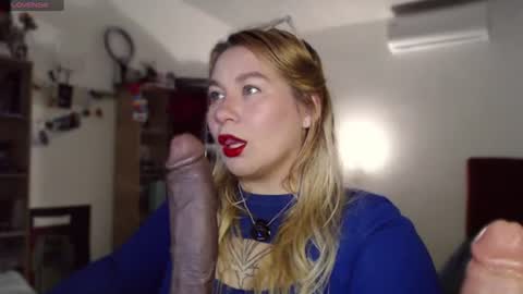 alisa_u online show from June 11, 9:55 pm