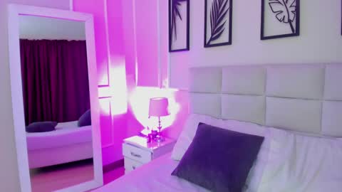     online show from February 27, 8:09 pm