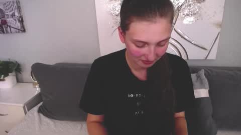 Snapshot of alisaperes chatting on September 20, 1:31 pm Alisa online show from September 20, 1:31 pm