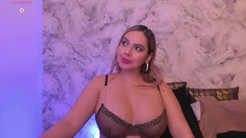 Snapshot of alisha_indira_ chatting on March 8, 5:03 am Andrea online show from March 8, 5:03 am