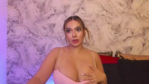Snapshot of alisha_indira_ chatting on March 1, 2:04 am Andrea online show from March 1, 2:04 am