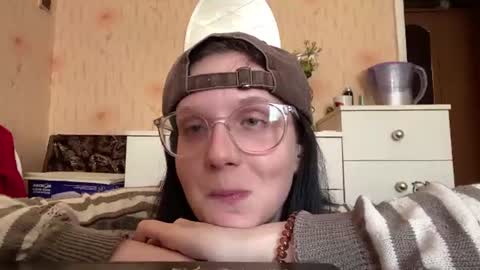alisiamccormick online show from July 25, 9:16 am