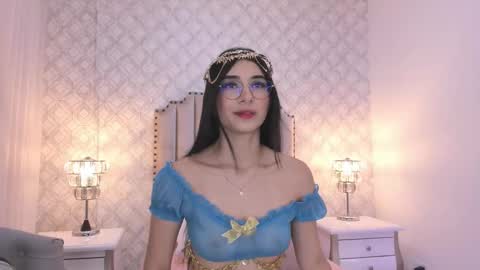 Alison online show from October 26, 7:20 pm