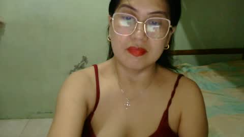 alissalove18 online show from June 13, 3:48 am