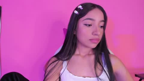 Mara  Isabel online show from December 9, 11:45 pm